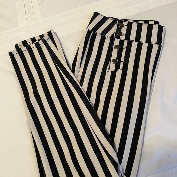Forever 21 Pants - Forever 21 black and white striped  pants